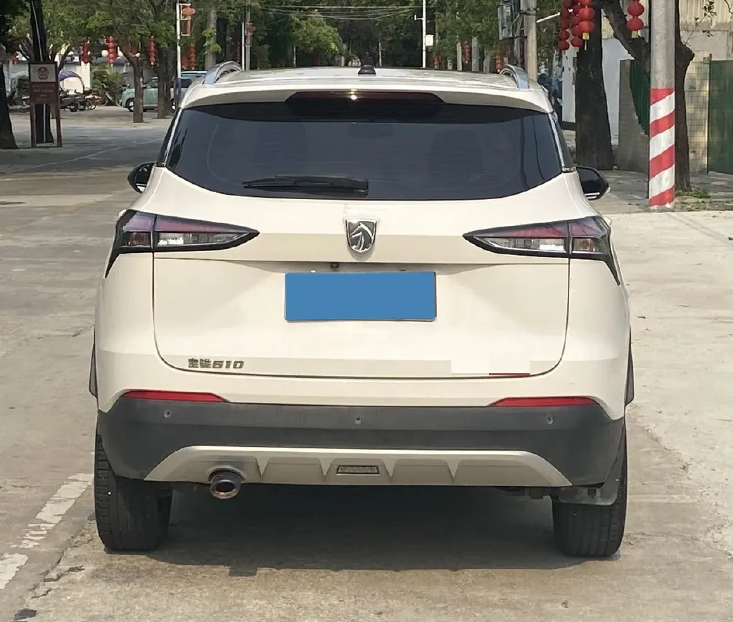 2019 BaoJun 730 1.5L 105HP L4 6MT,autocango,china used car exporter,china ev exporter,chinese used car exporter,chinese used ev exporter