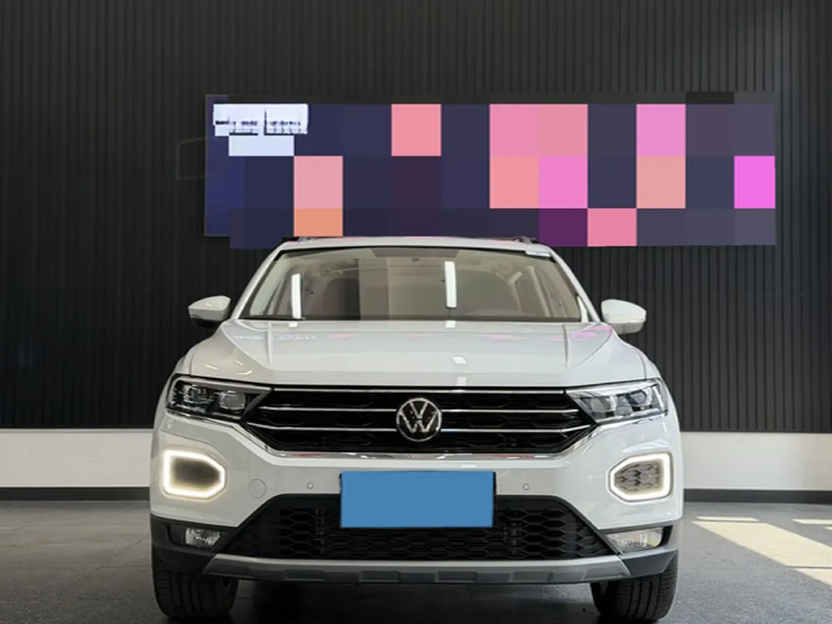 2022 Volkswagen T-Roc 1.4T 150HP L4 7DCT,autocango,china used car exporter,china ev exporter,chinese used car exporter,chinese used ev exporter