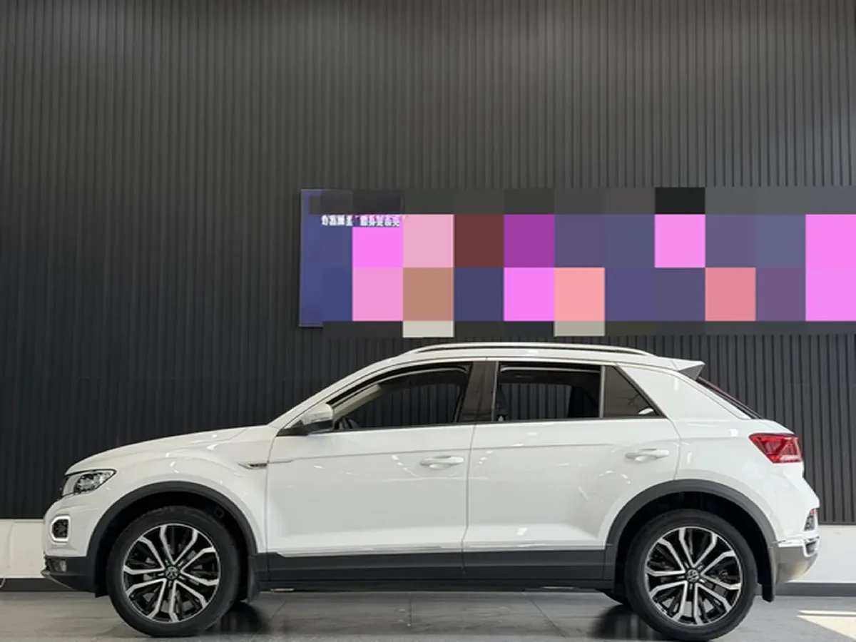 2022 Volkswagen T-Roc 1.4T 150HP L4 7DCT,autocango,china used car exporter,china ev exporter,chinese used car exporter,chinese used ev exporter