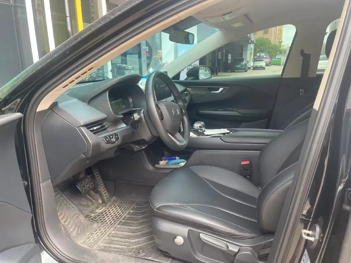 2022 HongQi E-QM5 BEV 54KWH,autocango,china used car exporter,china ev exporter,chinese used car exporter,chinese used ev exporter