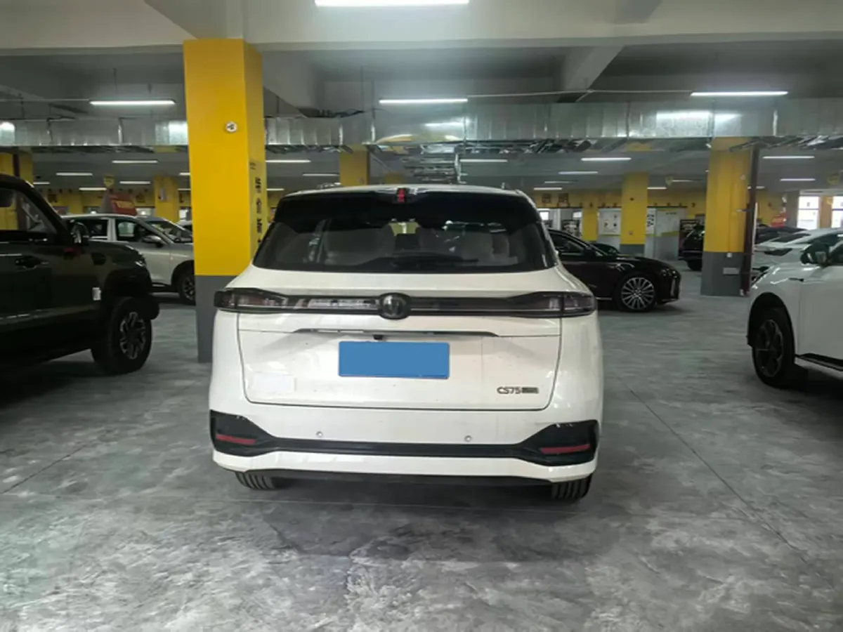 2025 ChangAn CS75 Plus 1.5T 192HP L4 8AT,autocango,china used car exporter,china ev exporter,chinese used car exporter,chinese used ev exporter