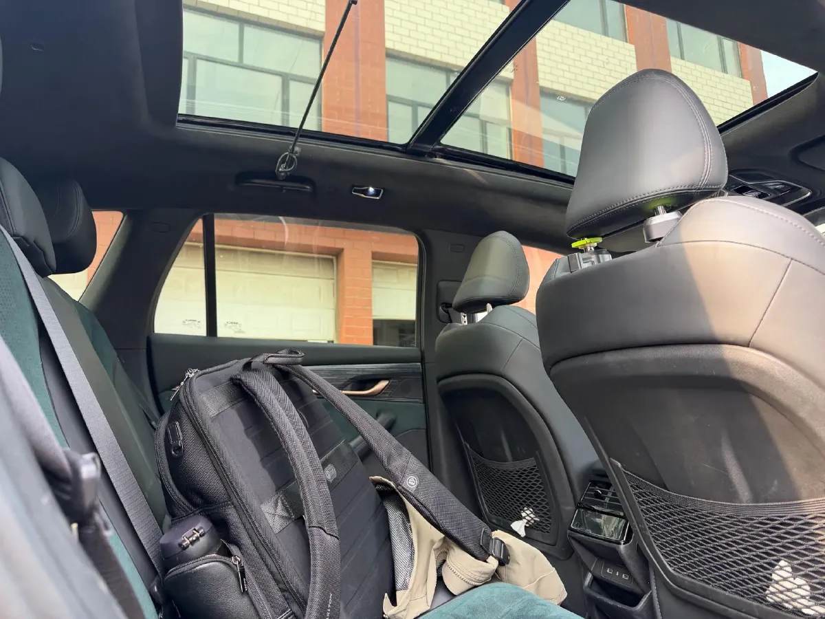 2021 Geely Monjaro 2.0T 238HP L4 8AT,autocango,china used car exporter,china ev exporter,chinese used car exporter,chinese used ev exporter