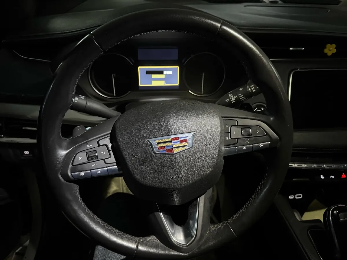 2020 Cadillac XT4 2.0T 241HP L4 9AT,autocango,china used car exporter,china ev exporter,chinese used car exporter,chinese used ev exporter