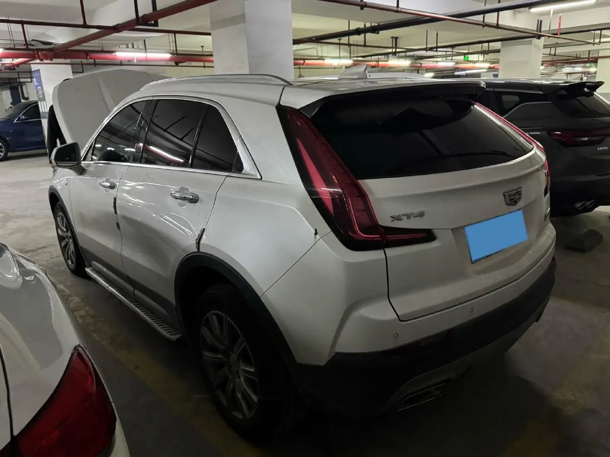 2020 Cadillac XT4 2.0T 241HP L4 9AT,autocango,china used car exporter,china ev exporter,chinese used car exporter,chinese used ev exporter