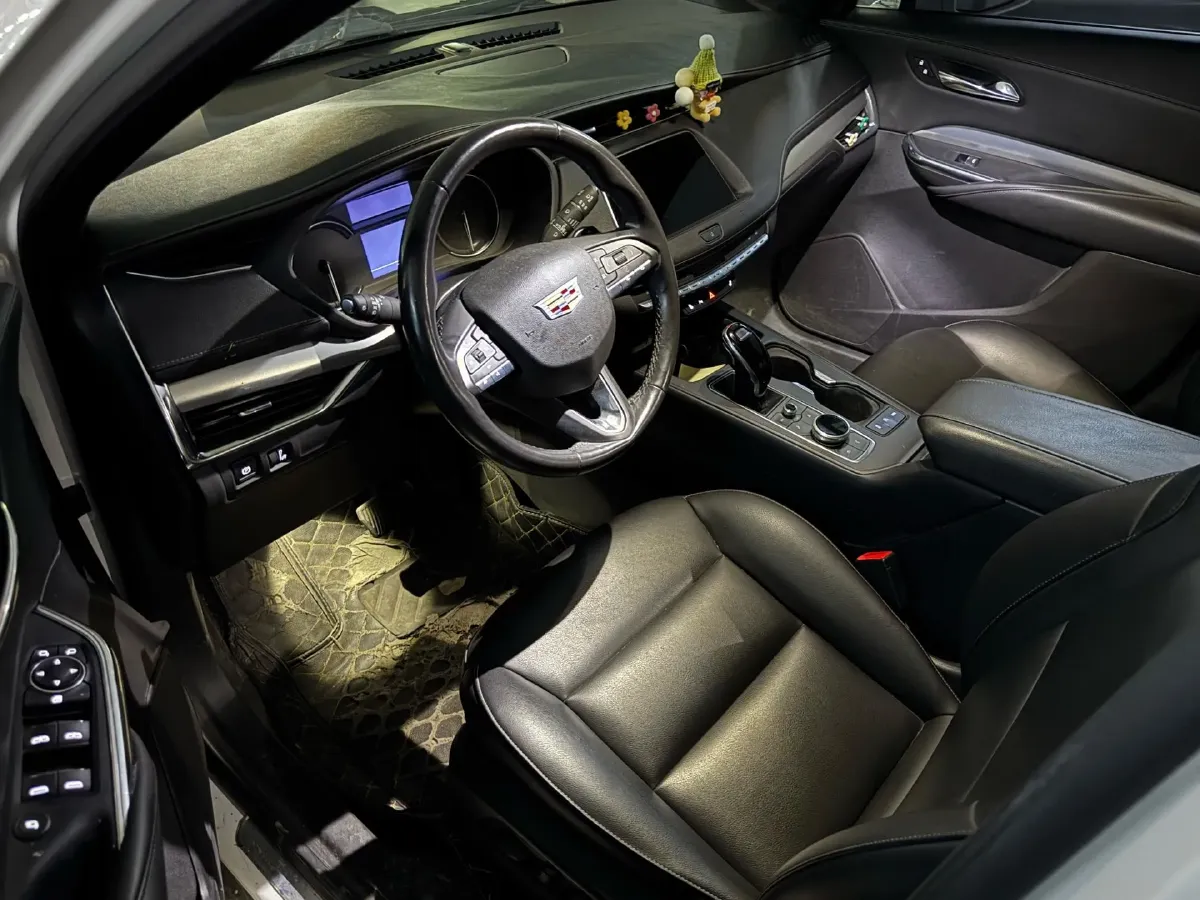 2020 Cadillac XT4 2.0T 241HP L4 9AT,autocango,china used car exporter,china ev exporter,chinese used car exporter,chinese used ev exporter