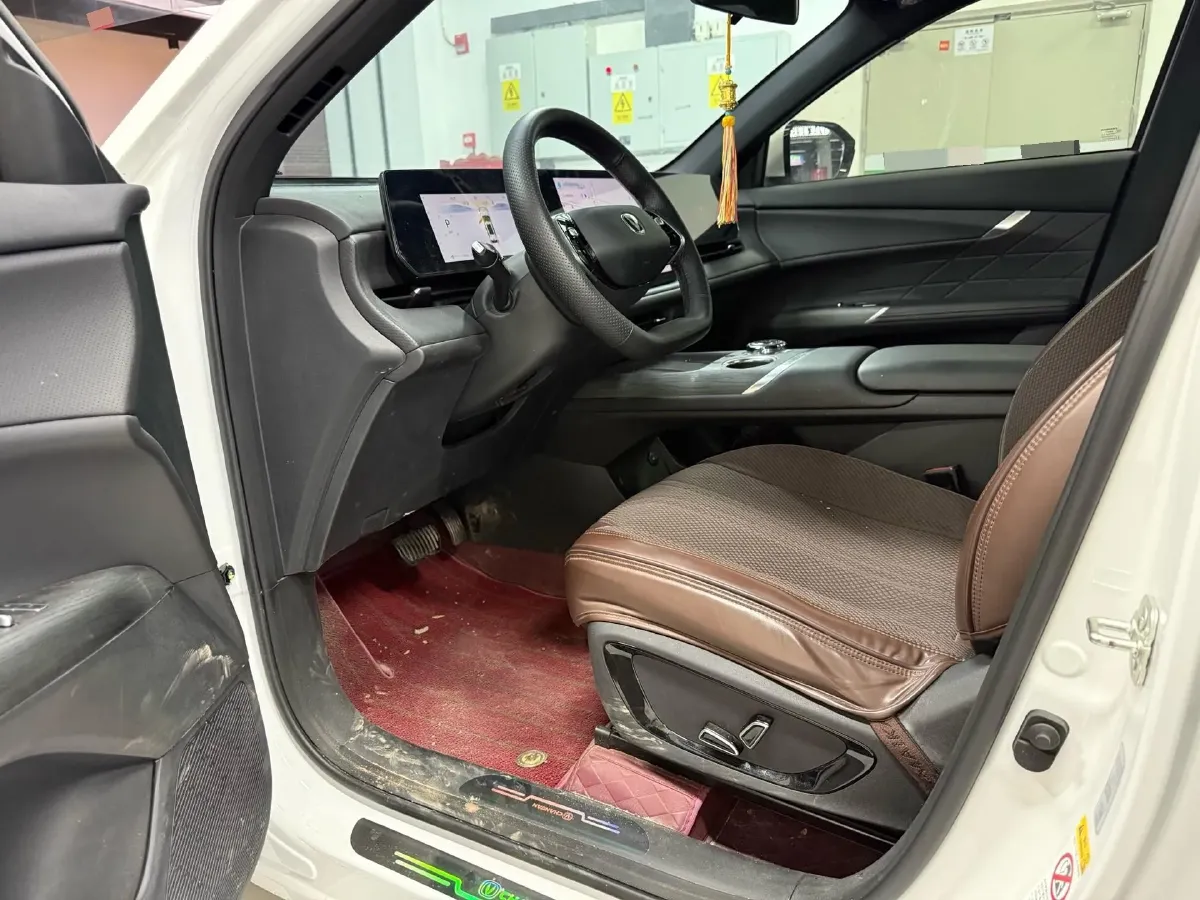 2025 ChangAn CS75 Plus 1.5T 192HP L4 8AT,autocango,china used car exporter,china ev exporter,chinese used car exporter,chinese used ev exporter