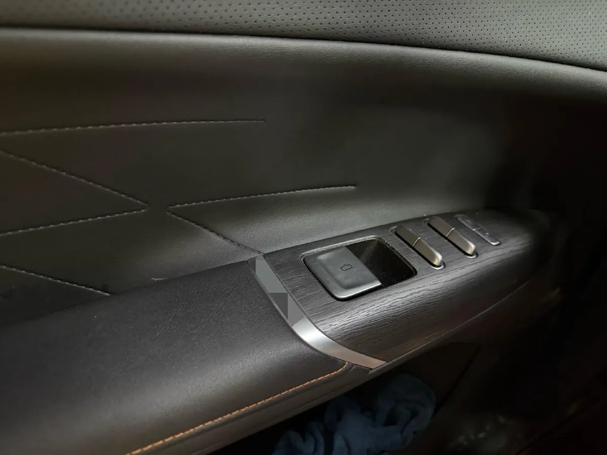 2025 ChangAn CS75 Plus 1.5T 192HP L4 8AT,autocango,china used car exporter,china ev exporter,chinese used car exporter,chinese used ev exporter