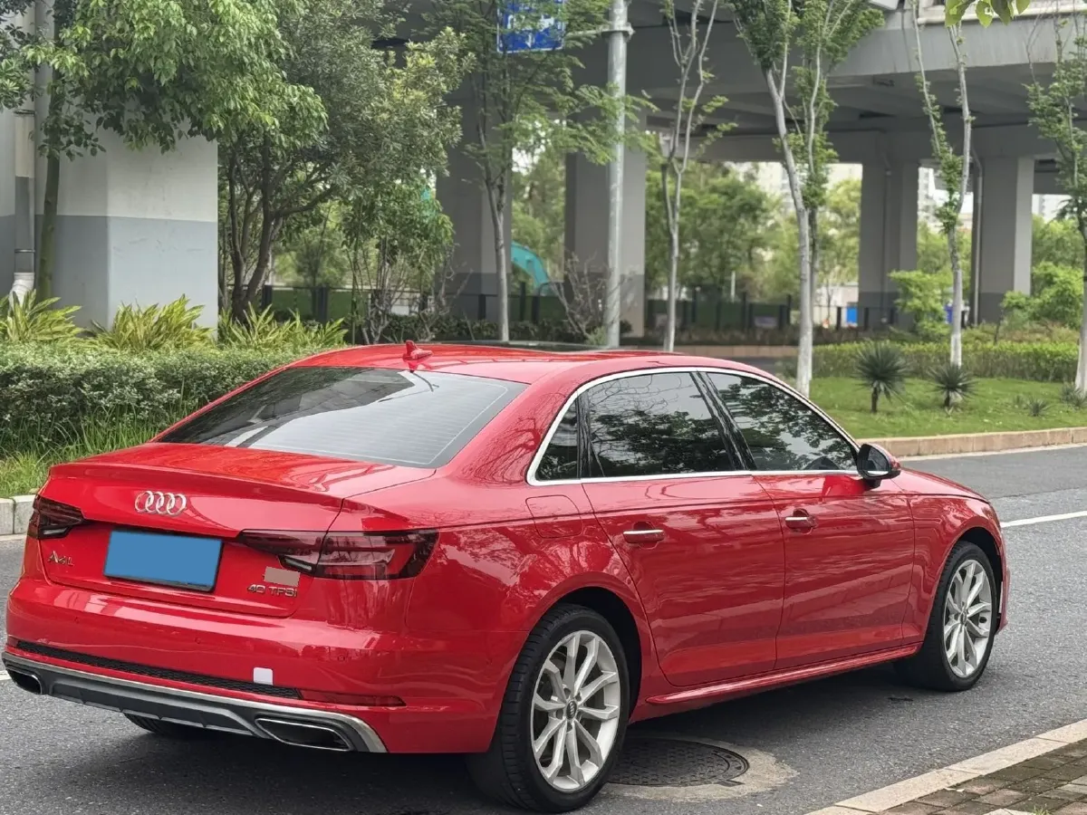 2019 Audi A4L 2.0T 190HP L4 7DCT,autocango,china used car exporter,china ev exporter,chinese used car exporter,chinese used ev exporter