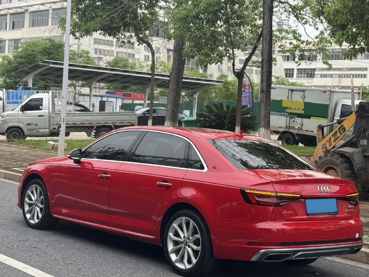 2019 Audi A4L 2.0T 190HP L4 7DCT,autocango,china used car exporter,china ev exporter,chinese used car exporter,chinese used ev exporter