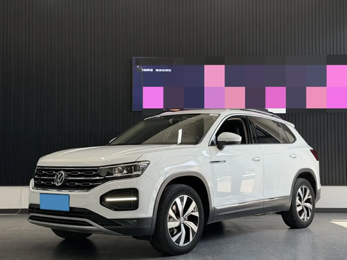 2019 MINI CLUBMAN 1.5T 102HP L3 6AT,autocango,china used car exporter,china ev exporter,chinese used car exporter,chinese used ev exporter