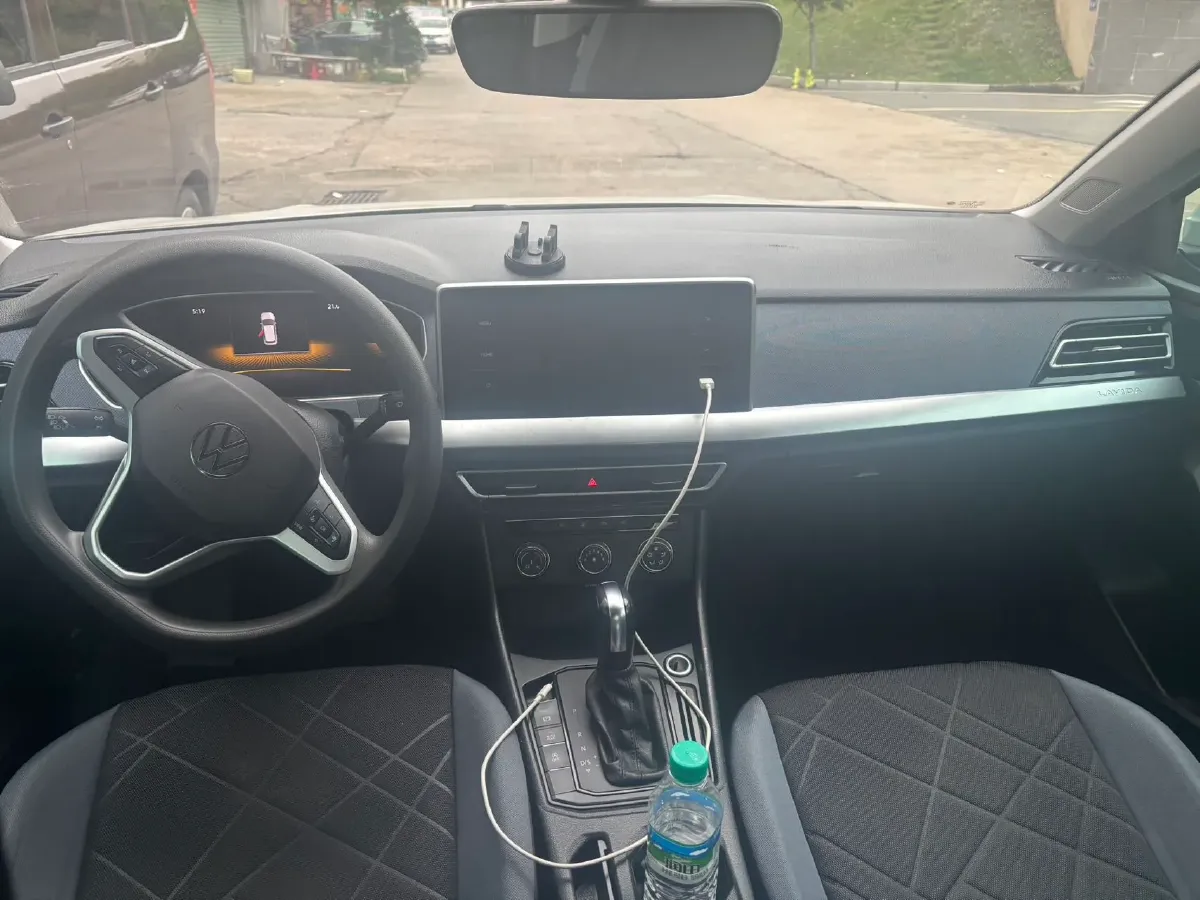 2023 Volkswagen Lavida 1.5L 113HP L4 6AT,autocango,china used car exporter,china ev exporter,chinese used car exporter,chinese used ev exporter