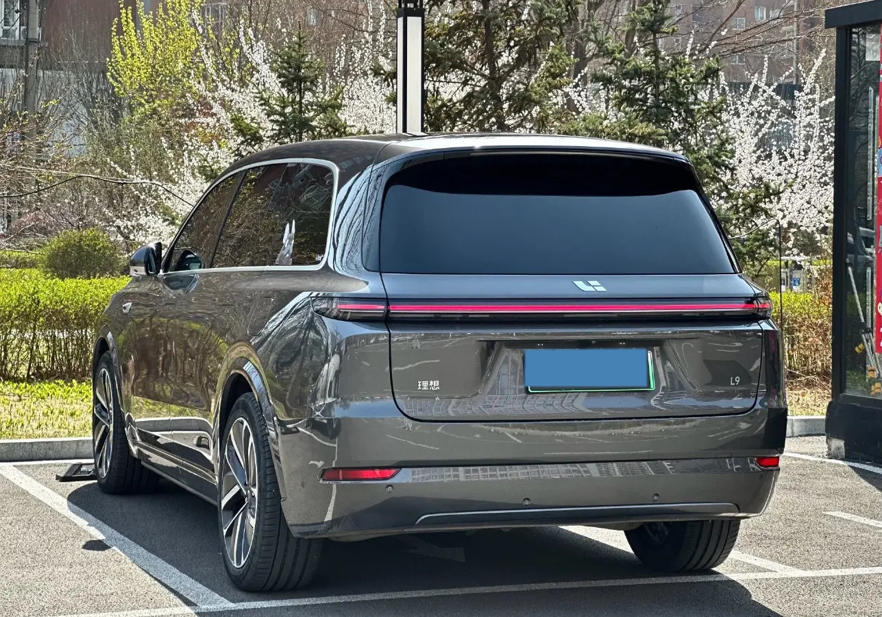 2022 Li L9 Range Extended 154HP REEV 42.6KWH,autocango,china used car exporter,china ev exporter,chinese used car exporter,chinese used ev exporter