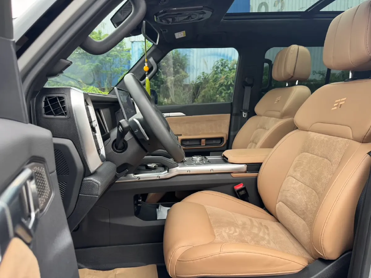 2024 Jetour Traveller 2.0T 254HP L4 7DCT,autocango,china used car exporter,china ev exporter,chinese used car exporter,chinese used ev exporter