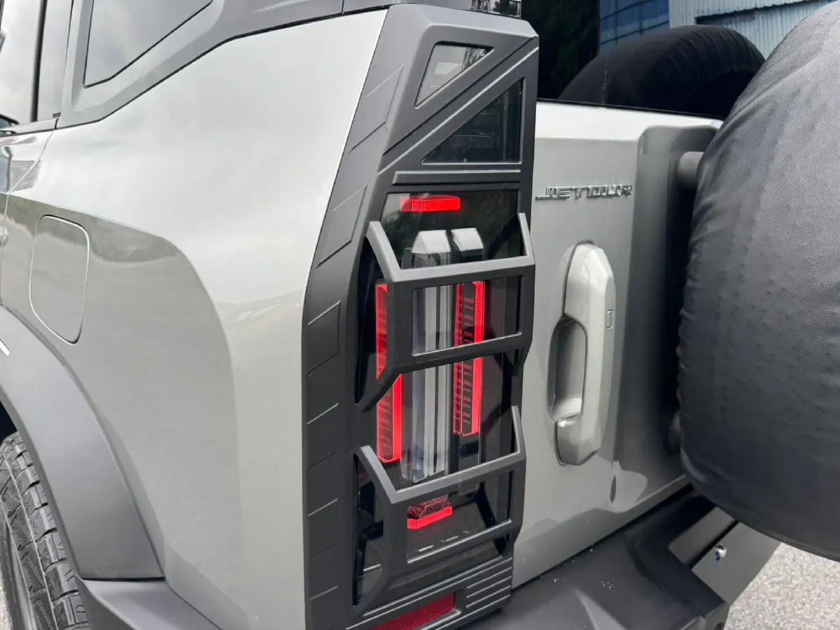 2024 Jetour Traveller 2.0T 254HP L4 7DCT,autocango,china used car exporter,china ev exporter,chinese used car exporter,chinese used ev exporter