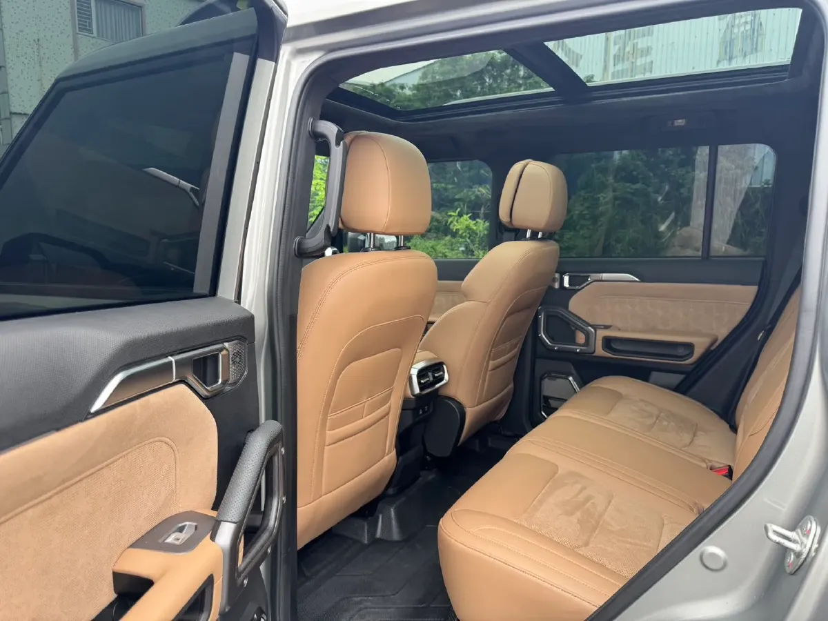 2024 Jetour Traveller 2.0T 254HP L4 7DCT,autocango,china used car exporter,china ev exporter,chinese used car exporter,chinese used ev exporter