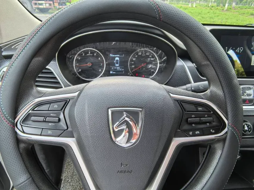 2019 BaoJun 730 1.5T 147HP L4 CVT,autocango,china used car exporter,china ev exporter,chinese used car exporter,chinese used ev exporter