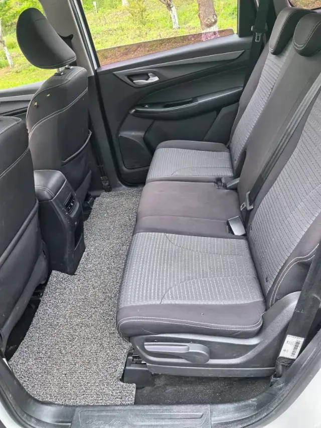 2019 BaoJun 730 1.5T 147HP L4 CVT,autocango,china used car exporter,china ev exporter,chinese used car exporter,chinese used ev exporter