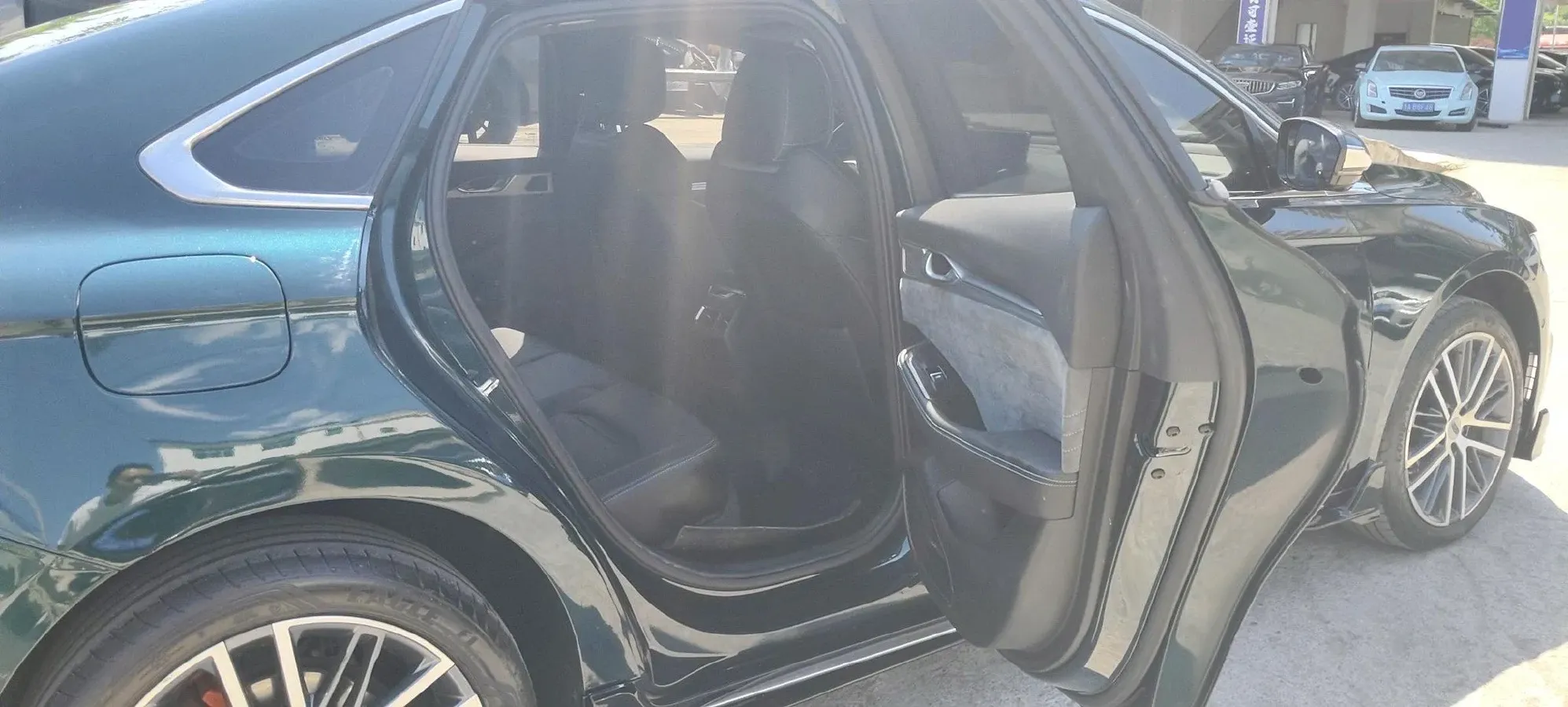 2023 Geely Preface 2.0T 190HP L4 7DCT,autocango,china used car exporter,china ev exporter,chinese used car exporter,chinese used ev exporter