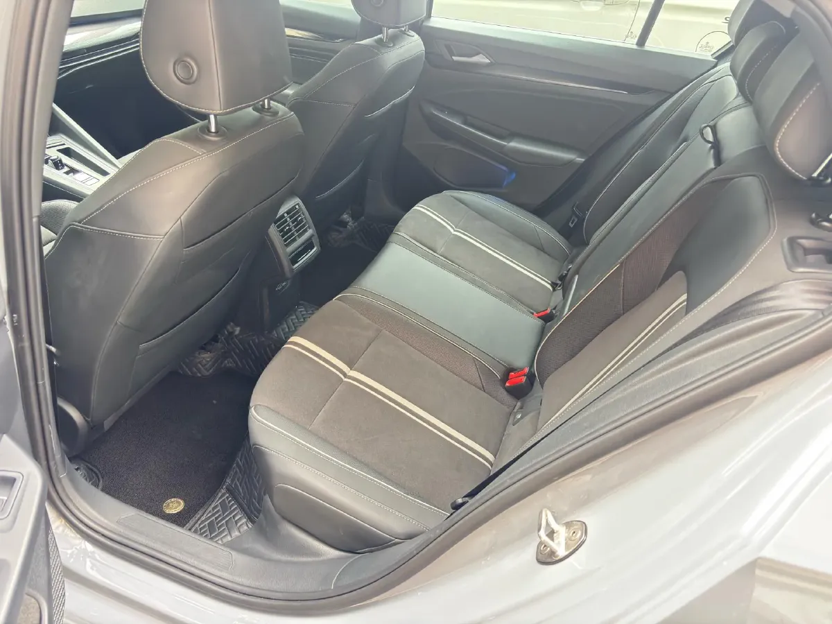 2021 Volkswagen Golf 1.4T 150HP L4 7DCT,autocango,china used car exporter,china ev exporter,chinese used car exporter,chinese used ev exporter