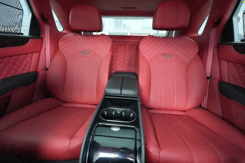 2021 Bentley Bentayga 4.0T 550HP V8 8AT,autocango,china used car exporter,china ev exporter,chinese used car exporter,chinese used ev exporter