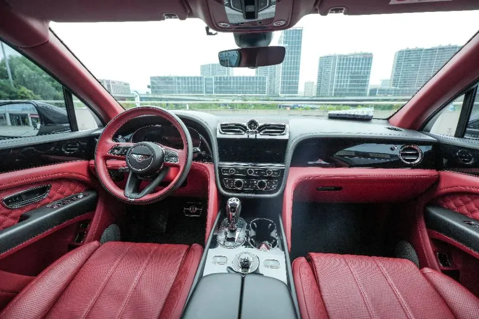 2021 Bentley Bentayga 4.0T 550HP V8 8AT,autocango,china used car exporter,china ev exporter,chinese used car exporter,chinese used ev exporter