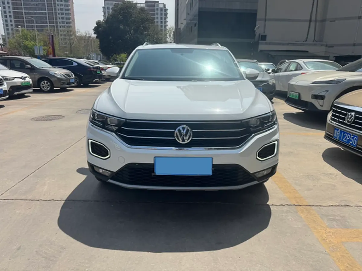 2020 Volkswagen T-Roc 1.4T 131HP L4 7DCT,autocango,china used car exporter,china ev exporter,chinese used car exporter,chinese used ev exporter