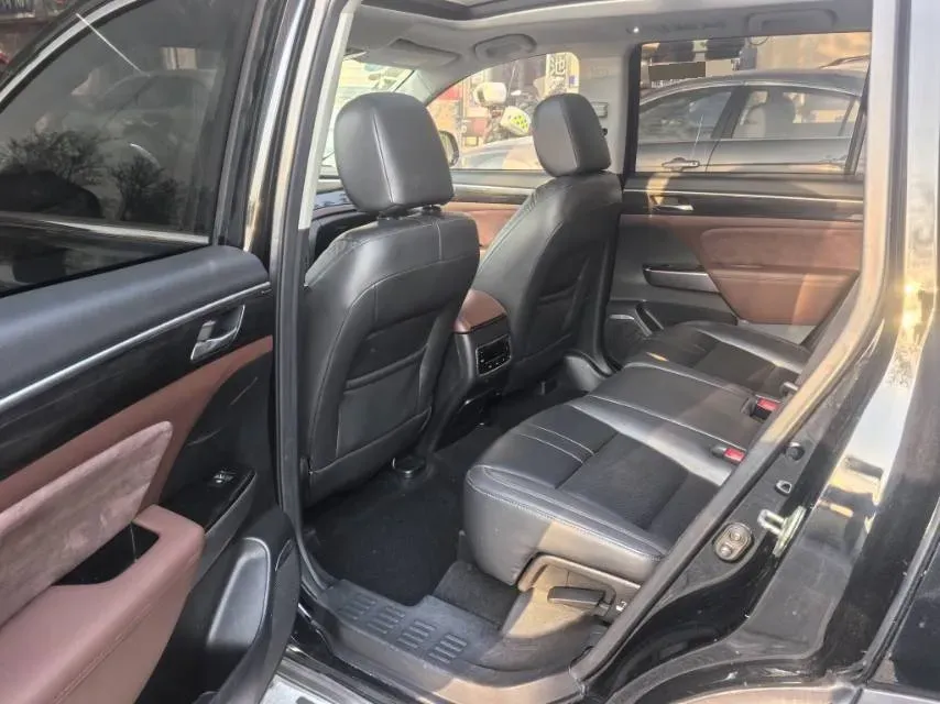 2017 GAC Trumpchi GS8 2.0T 201HP L4 6AT,autocango,china used car exporter,china ev exporter,chinese used car exporter,chinese used ev exporter