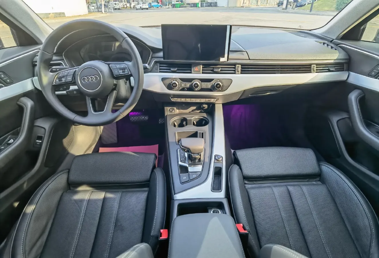 2023 Audi A4L 2.0T 190HP L4 7DCT,autocango,china used car exporter,china ev exporter,chinese used car exporter,chinese used ev exporter