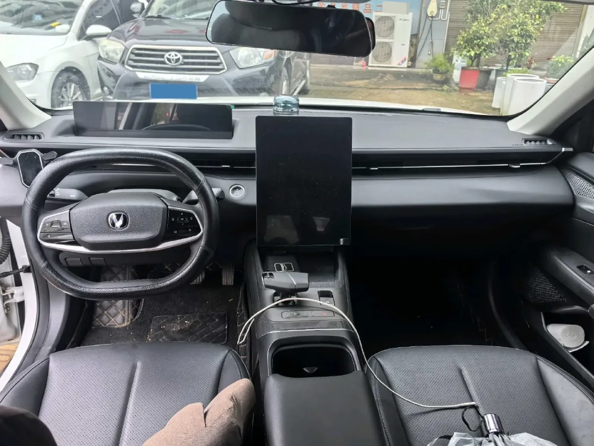 2023 ChangAn Lamore 1.5T 170HP L4 7DCT,autocango,china used car exporter,china ev exporter,chinese used car exporter,chinese used ev exporter