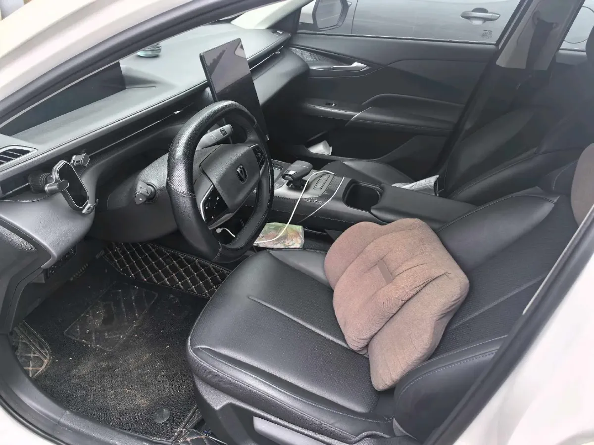 2023 ChangAn Lamore 1.5T 170HP L4 7DCT,autocango,china used car exporter,china ev exporter,chinese used car exporter,chinese used ev exporter