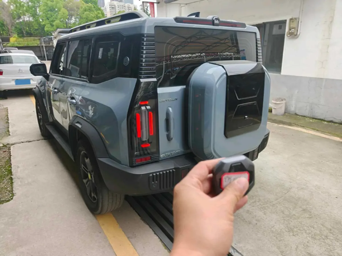 2023 Jetour Traveller 2.0T 254HP L4 8AT,autocango,china used car exporter,china ev exporter,chinese used car exporter,chinese used ev exporter
