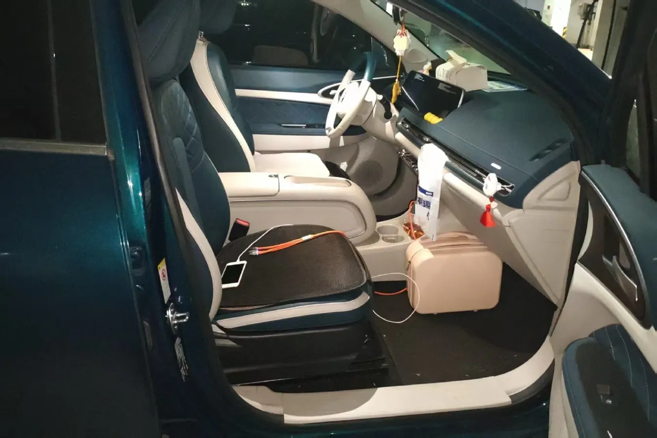 2023 Ora FunkyCat BEV 47.8KWH,autocango,china used car exporter,china ev exporter,chinese used car exporter,chinese used ev exporter