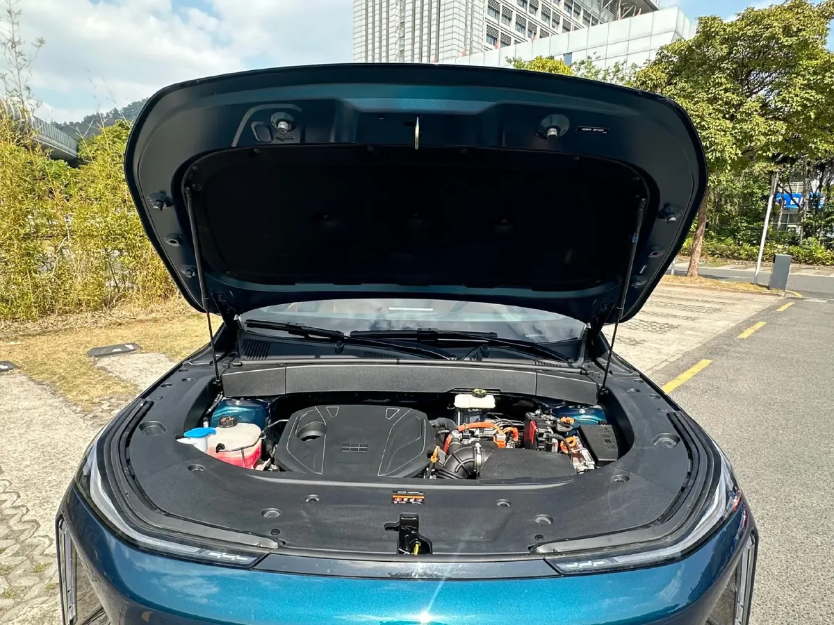 2025 Geely Galaxy L7 1.5L 112HP L4 1DHT PHEV 18.4KWH,autocango,china used car exporter,china ev exporter,chinese used car exporter,chinese used ev exporter