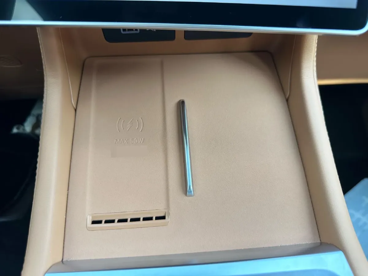 2025 Geely Galaxy L7 1.5L 112HP L4 1DHT PHEV 18.4KWH,autocango,china used car exporter,china ev exporter,chinese used car exporter,chinese used ev exporter