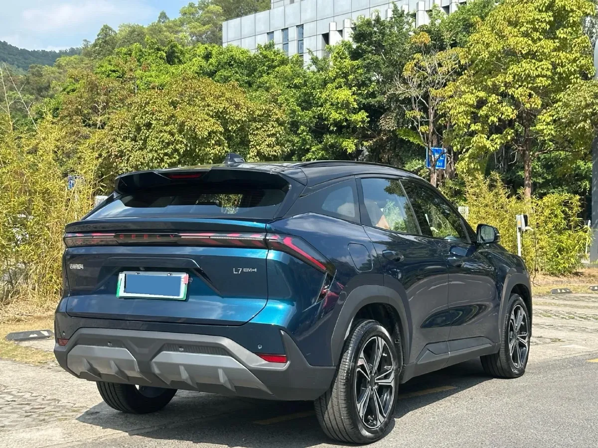2025 Geely Galaxy L7 1.5L 112HP L4 1DHT PHEV 18.4KWH,autocango,china used car exporter,china ev exporter,chinese used car exporter,chinese used ev exporter