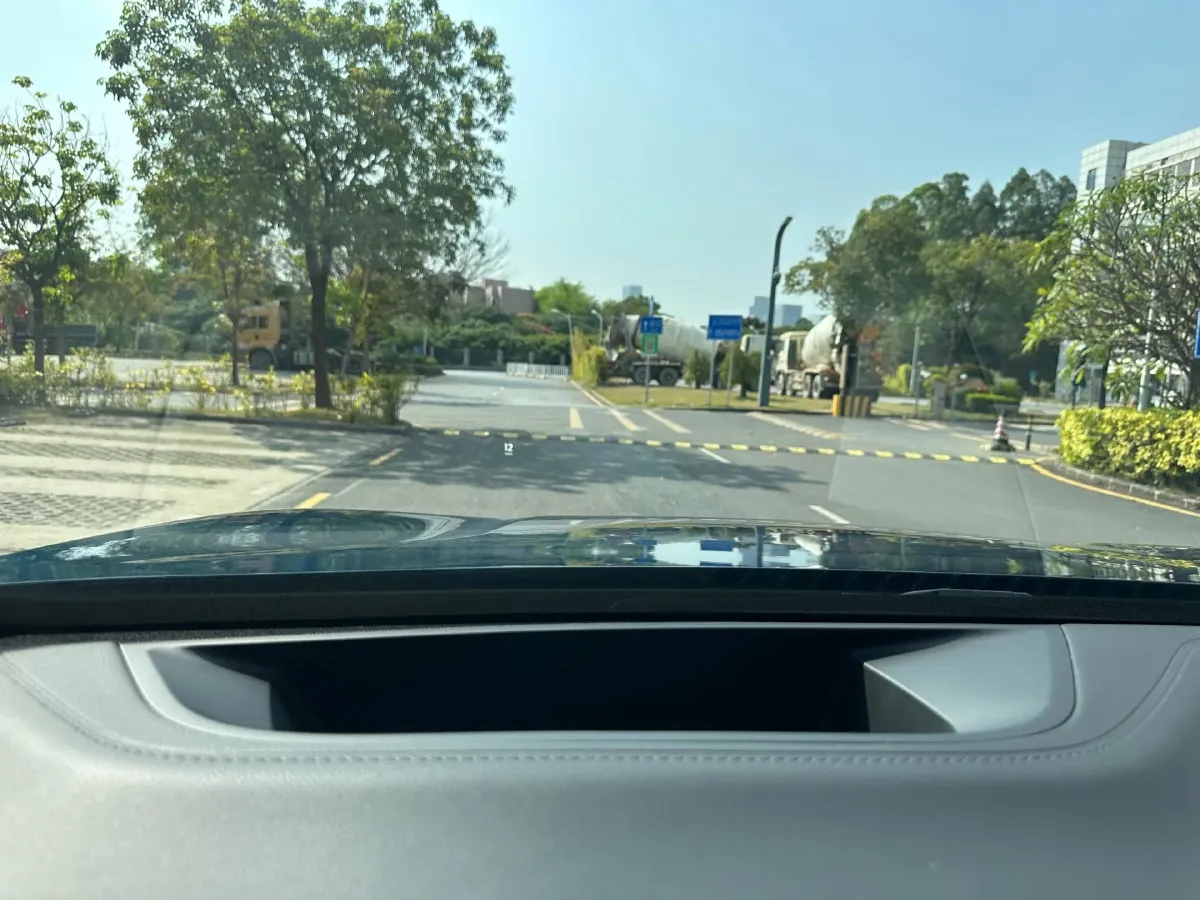 2025 Geely Galaxy L7 1.5L 112HP L4 1DHT PHEV 18.4KWH,autocango,china used car exporter,china ev exporter,chinese used car exporter,chinese used ev exporter