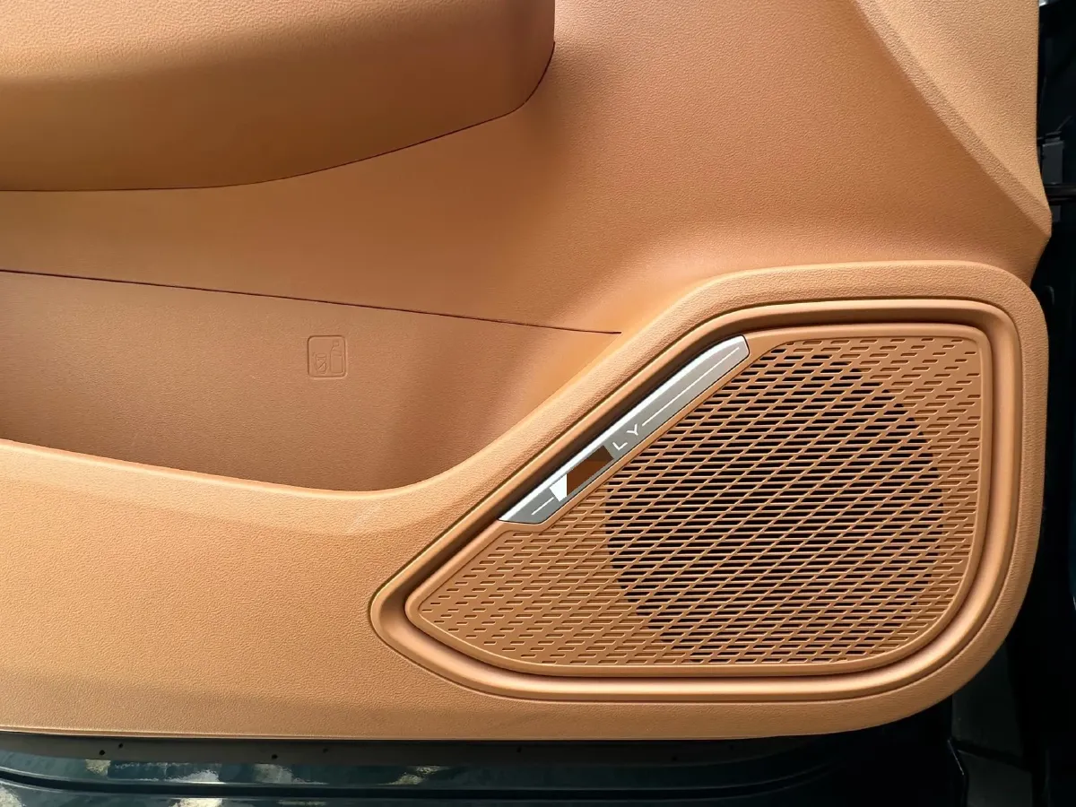 2025 Geely Galaxy L7 1.5L 112HP L4 1DHT PHEV 18.4KWH,autocango,china used car exporter,china ev exporter,chinese used car exporter,chinese used ev exporter