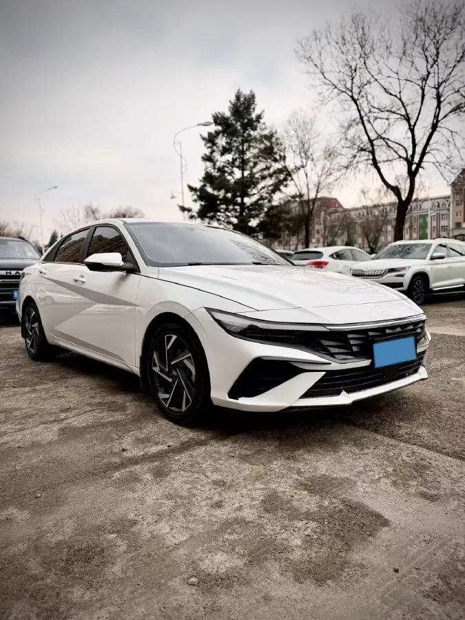 2023 Hyundai Elantra 1.5L 115HP L4 CVT,autocango,china used car exporter,china ev exporter,chinese used car exporter,chinese used ev exporter