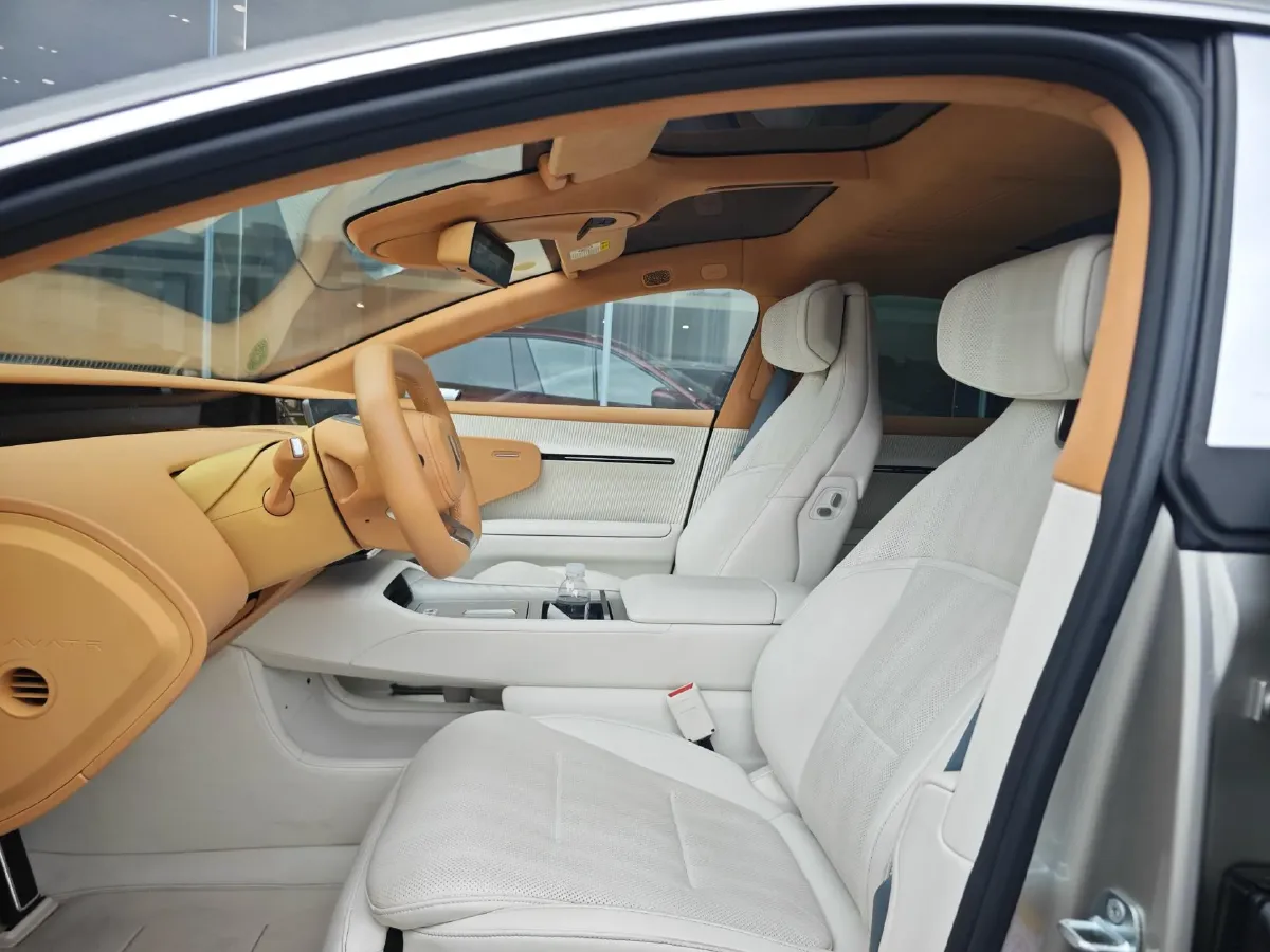 2025 Avatr 12 BEV,autocango,china used car exporter,china ev exporter,chinese used car exporter,chinese used ev exporter