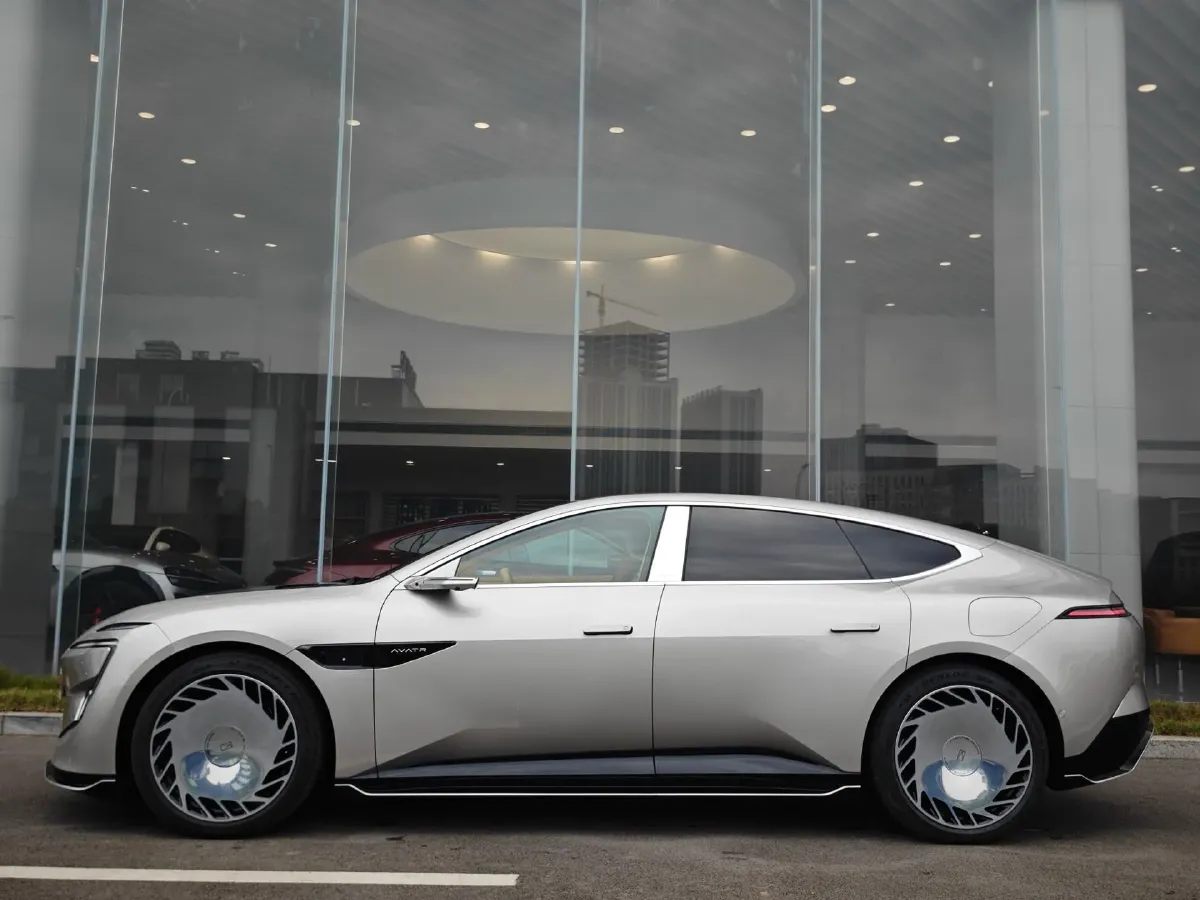 2025 Avatr 12 BEV,autocango,china used car exporter,china ev exporter,chinese used car exporter,chinese used ev exporter