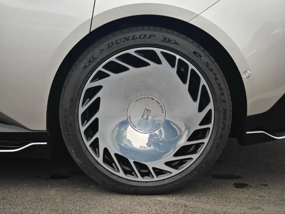 2025 Avatr 12 BEV,autocango,china used car exporter,china ev exporter,chinese used car exporter,chinese used ev exporter