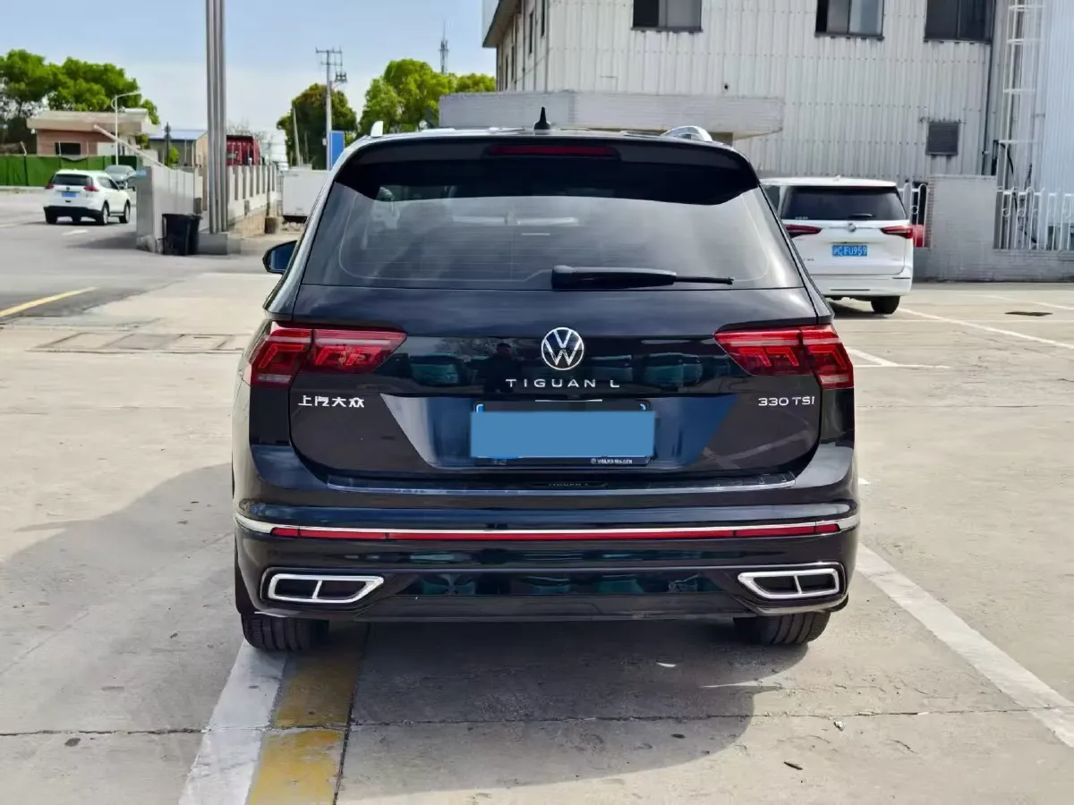 2024 Volkswagen Tiguan L 2.0T 186HP L4 7DCT,autocango,china used car exporter,china ev exporter,chinese used car exporter,chinese used ev exporter