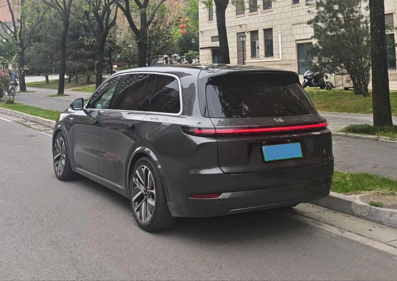 2022 Li L9 Range Extended 154HP REEV 42.6KWH,autocango,china used car exporter,china ev exporter,chinese used car exporter,chinese used ev exporter