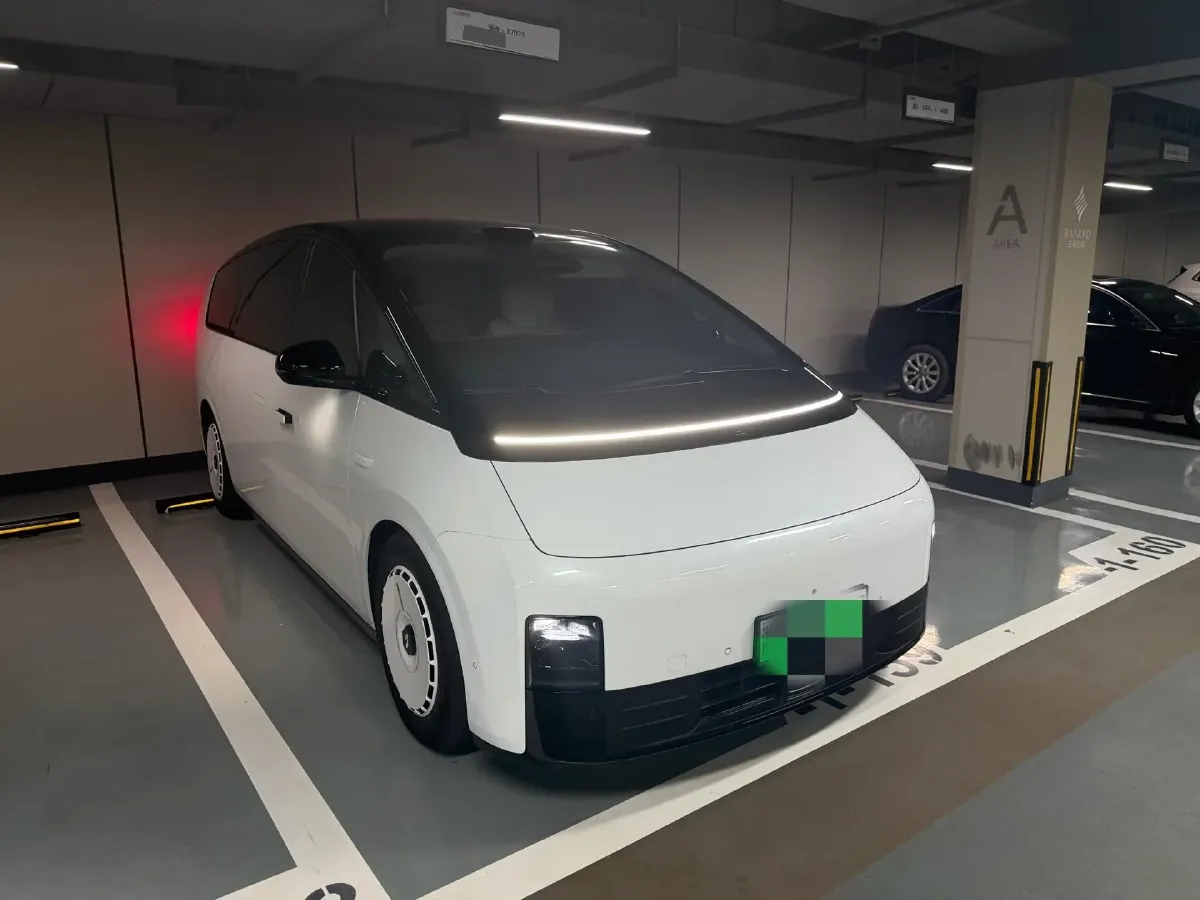 2025 Li MEGA BEV,autocango,china used car exporter,china ev exporter,chinese used car exporter,chinese used ev exporter