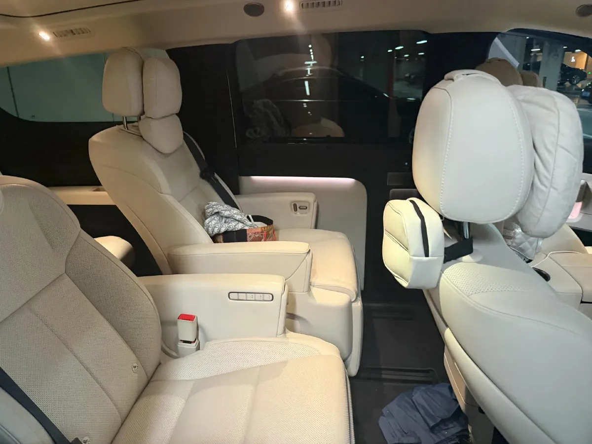 2025 Li MEGA BEV,autocango,china used car exporter,china ev exporter,chinese used car exporter,chinese used ev exporter