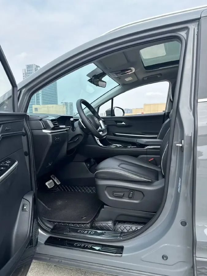 2021 Hyundai Custo 2.0T 236HP L4 8AT,autocango,china used car exporter,china ev exporter,chinese used car exporter,chinese used ev exporter