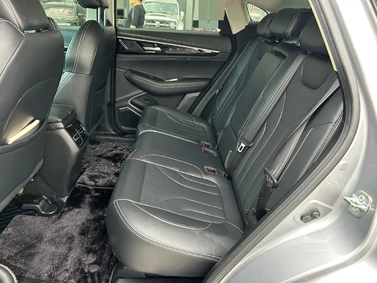 2021 ChangAn CS85 Coupe 2.0T 233HP L4 8AT,autocango,china used car exporter,china ev exporter,chinese used car exporter,chinese used ev exporter