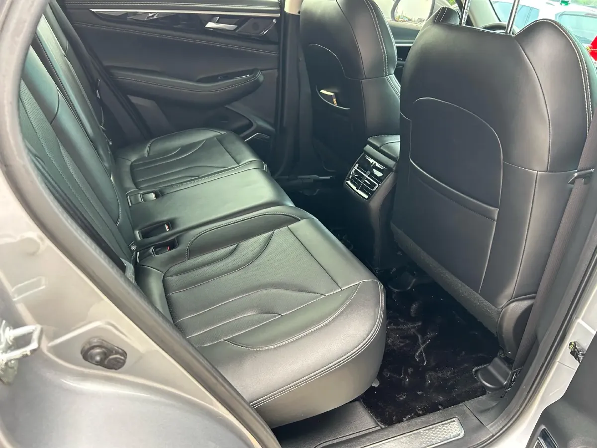 2021 ChangAn CS85 Coupe 2.0T 233HP L4 8AT,autocango,china used car exporter,china ev exporter,chinese used car exporter,chinese used ev exporter