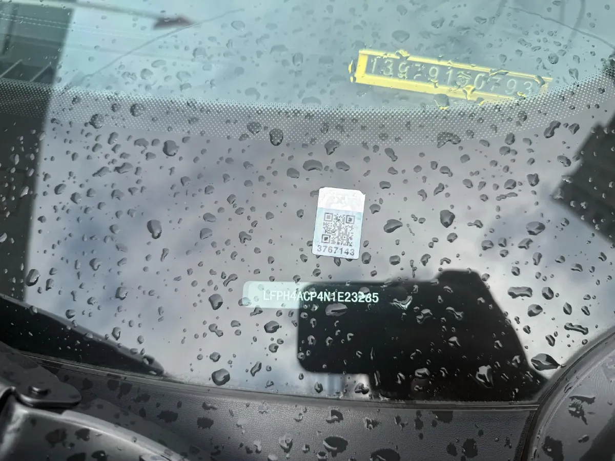 2022 HongQi H5 1.8T 197HP L4 6AT,autocango,china used car exporter,china ev exporter,chinese used car exporter,chinese used ev exporter