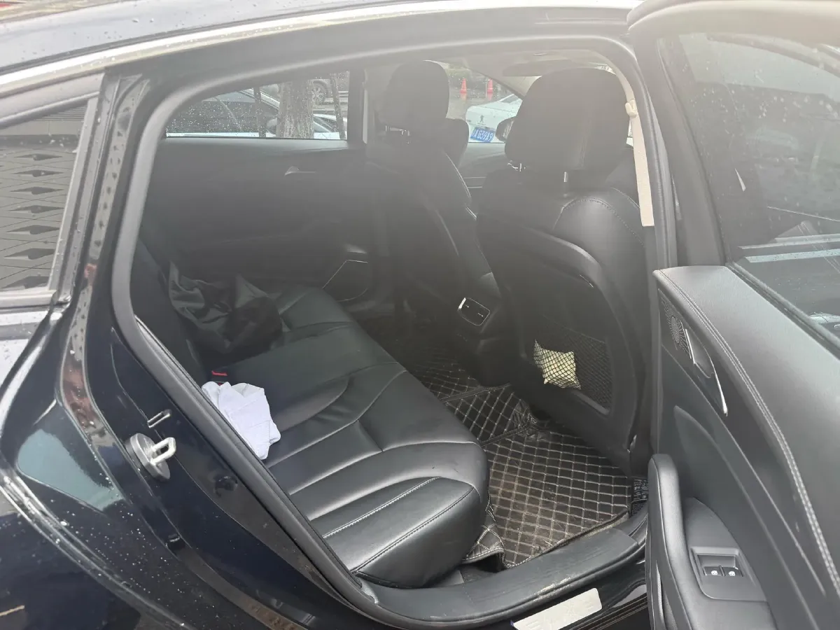 2022 HongQi H5 1.8T 197HP L4 6AT,autocango,china used car exporter,china ev exporter,chinese used car exporter,chinese used ev exporter